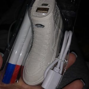 Customizable vans charger 🔌